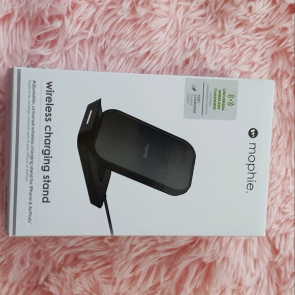 mophie Other - 😵$35 OFF! NWT! Mophie wireless charging stand! Only opened for pics!